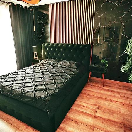 Jacuzzi Apartment Бая Маре Екстериор снимка